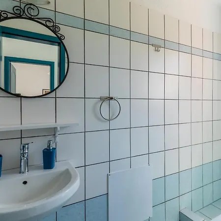 Lithos * Città di Skopelos